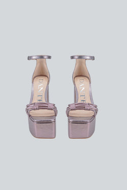 PLATAFORMA LUCÍA METALLIC