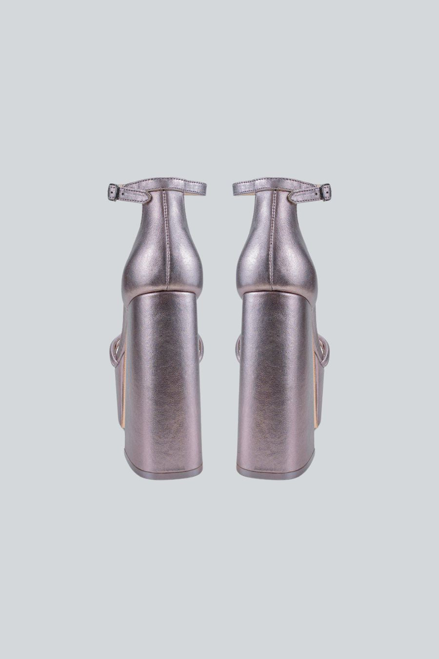 PLATAFORMA LUCÍA METALLIC