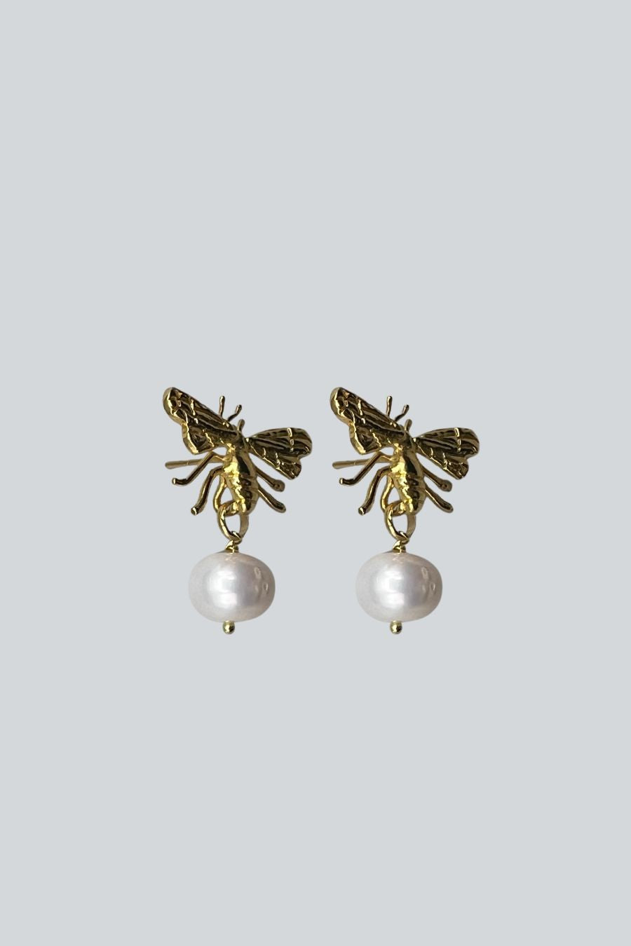 ARETES ABEJA CON PERLA