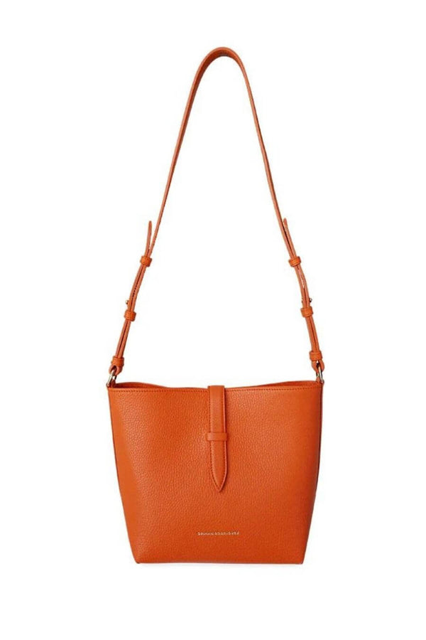 Bolso con correa color naranja UGGA Oriana Rodríguez