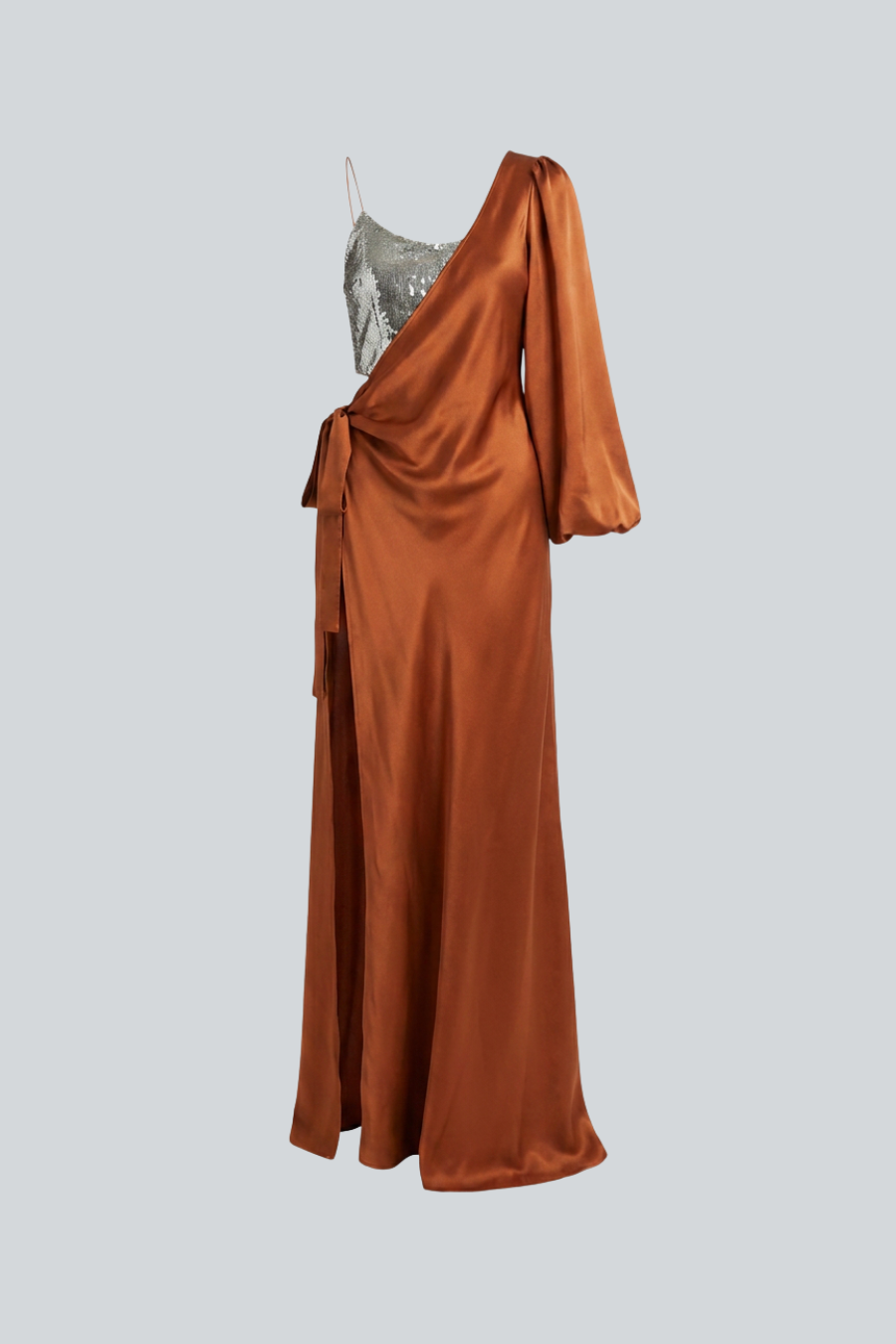Vestido largo envolvente asimétrico con bustier de lentejuelas de Amkie Gamus, vista frontal.