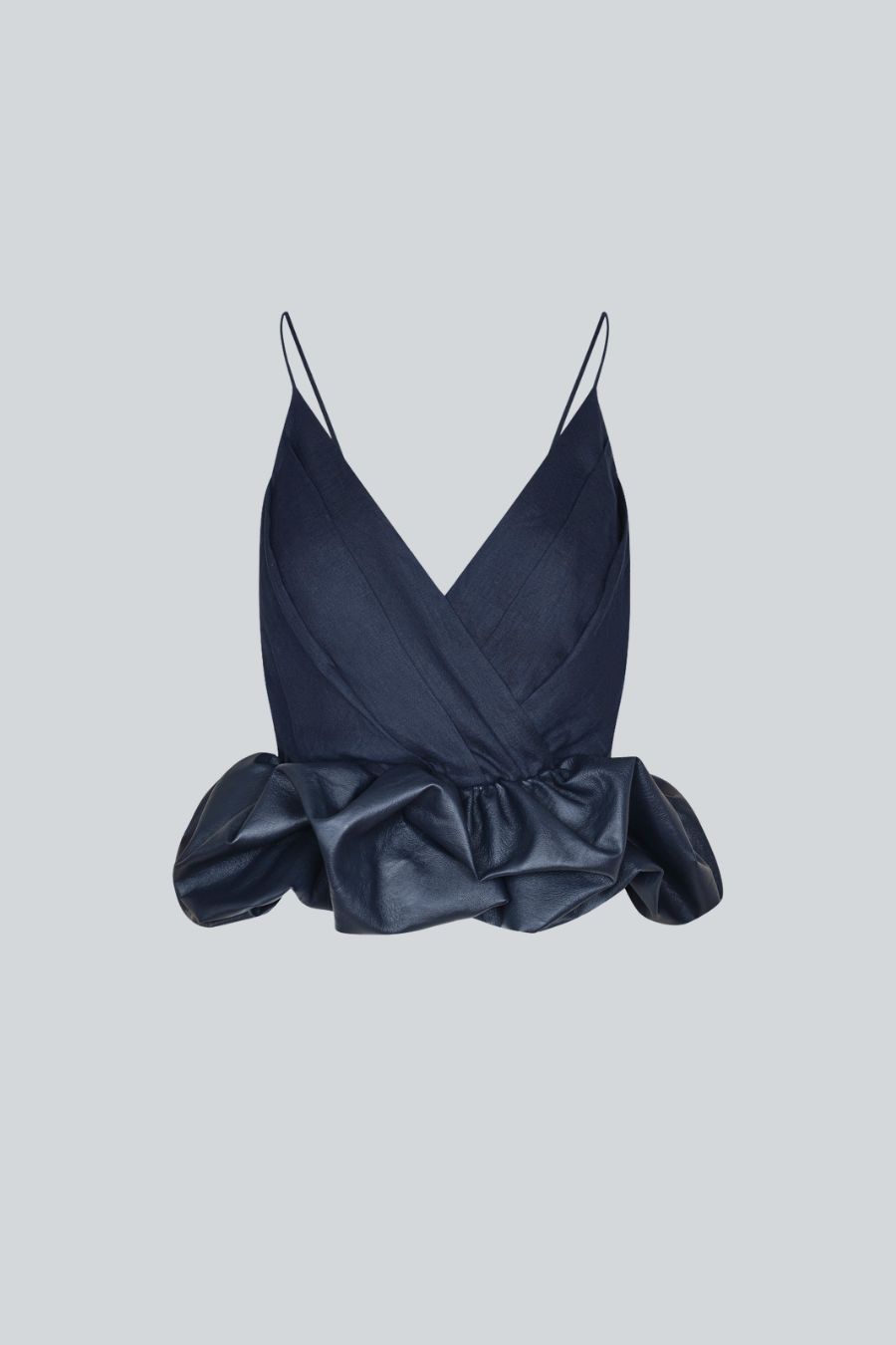 Blusa peplum azul marino de PADOVA, vista frontal.