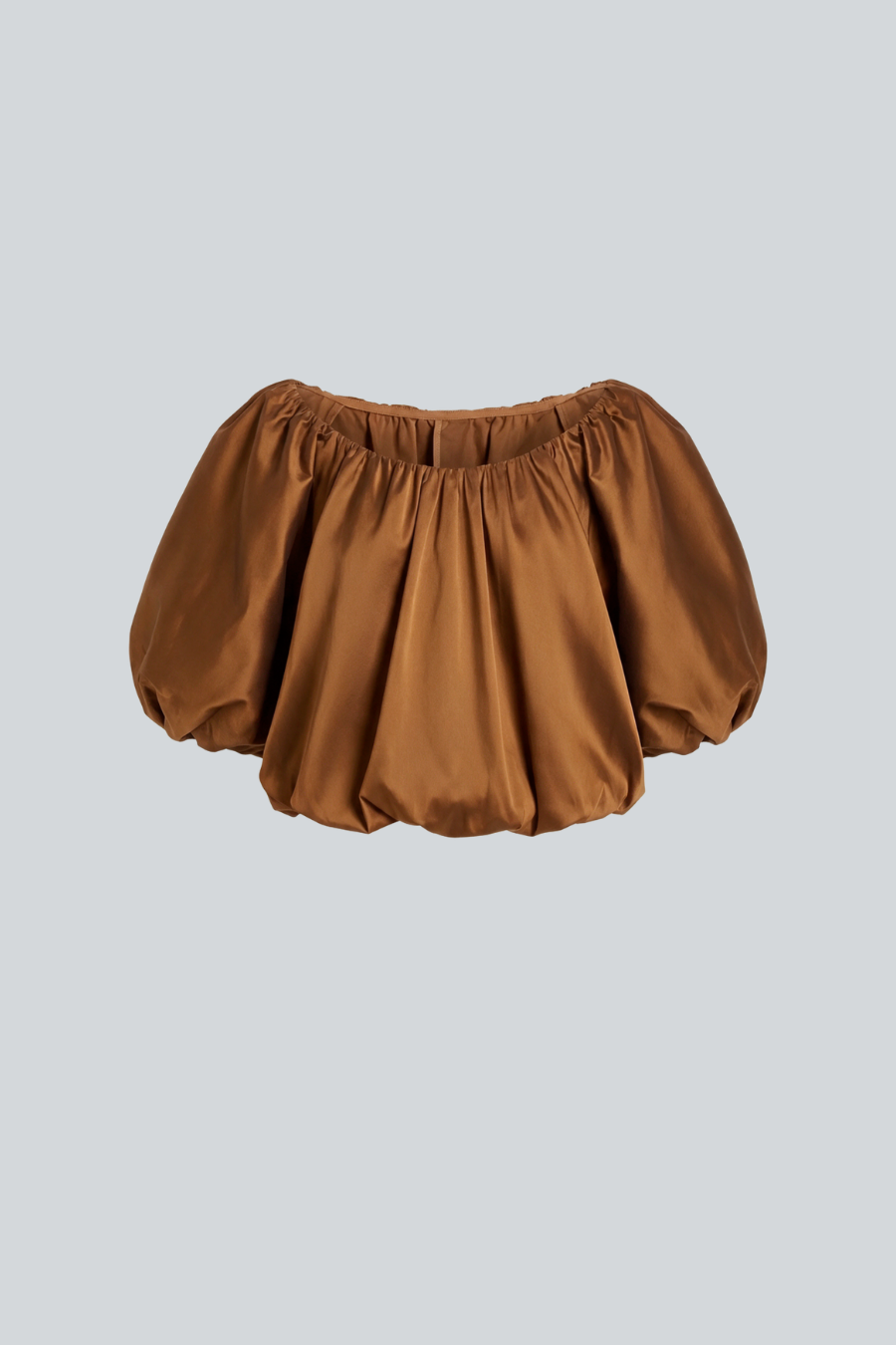 Blusa Perla off the shoulder de satén color bronce con mangas aglobadas