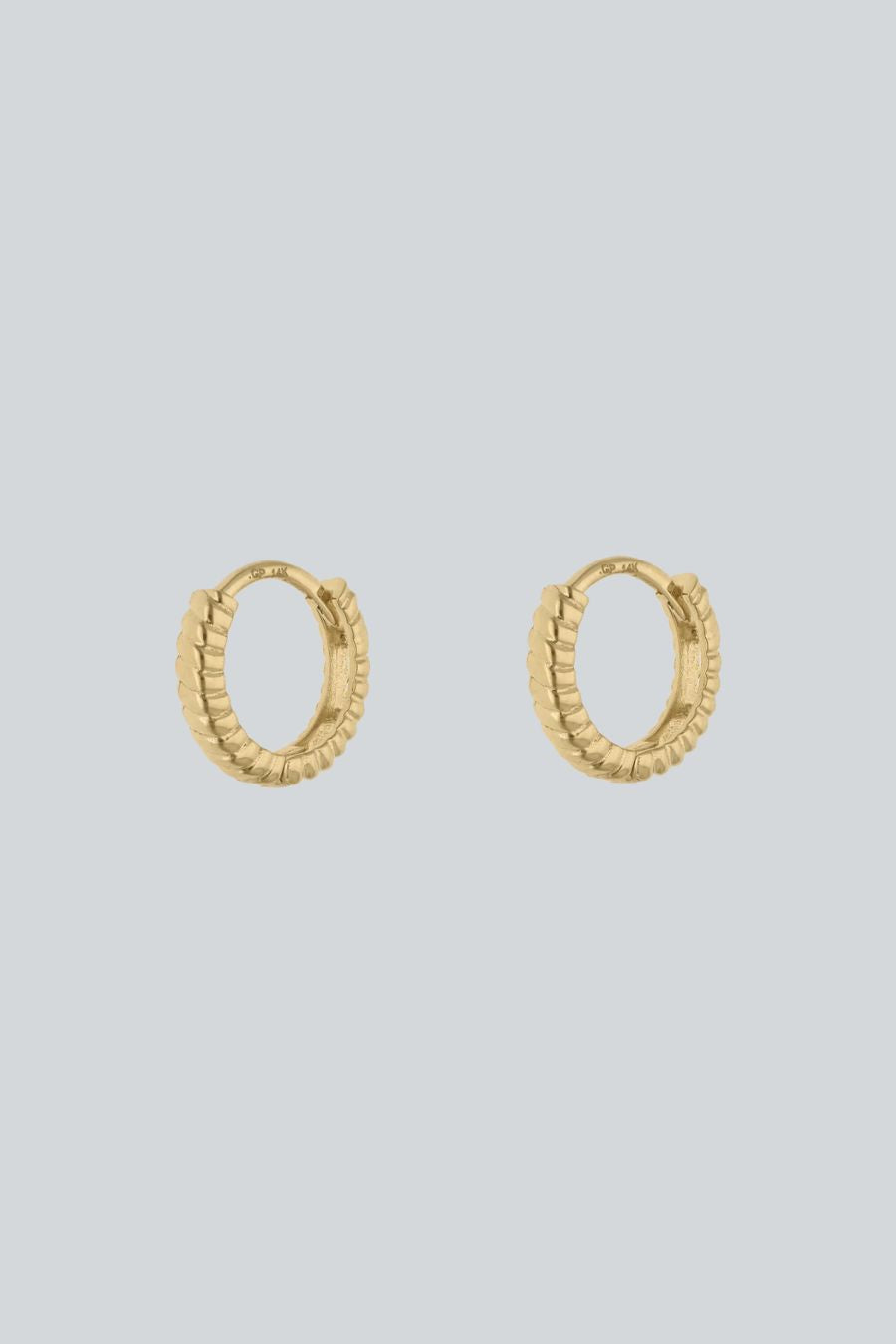 Arracadas de oro sólido de 14k con textura