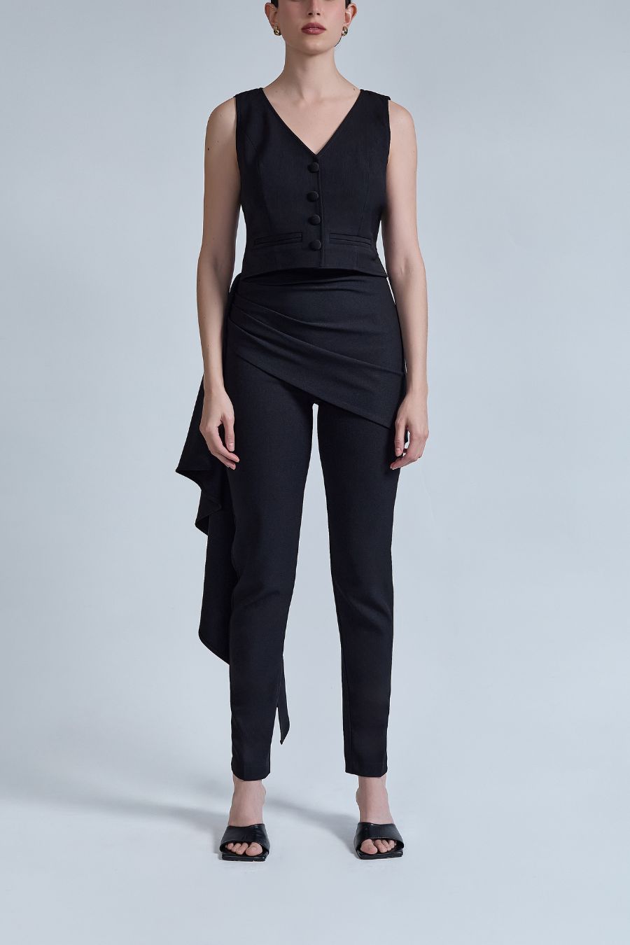 CHALECO ESENCIAL NEGRO