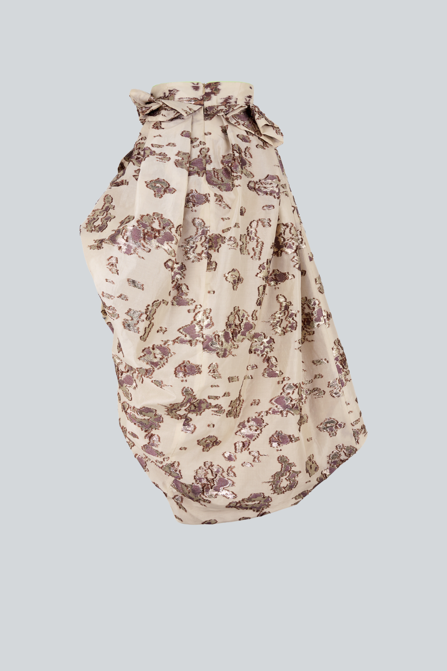 Falda Glaze voluminosa vista por detrás
