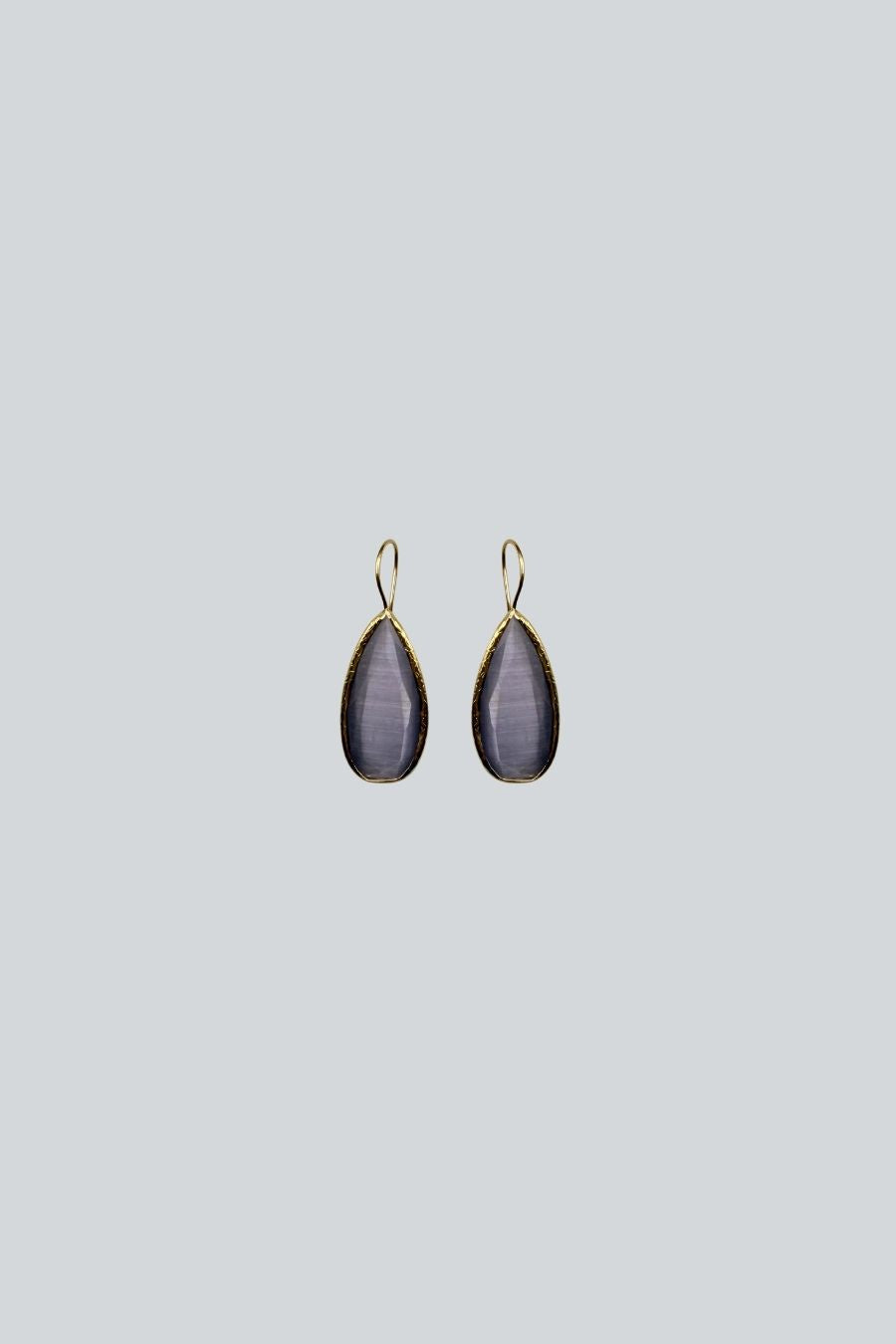 ARETES GOTA GRANDE GRIS