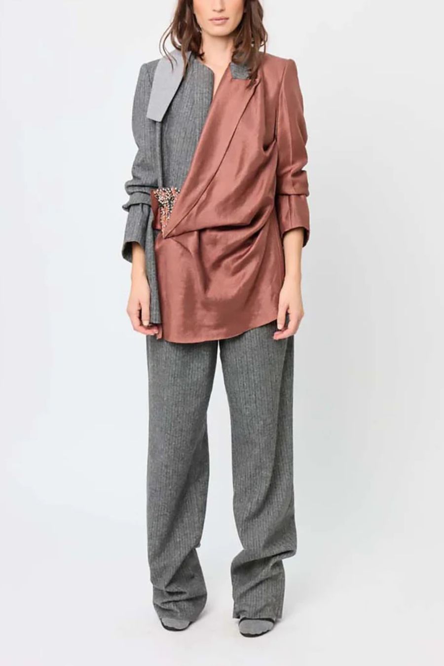 Pantalon corte recto gris