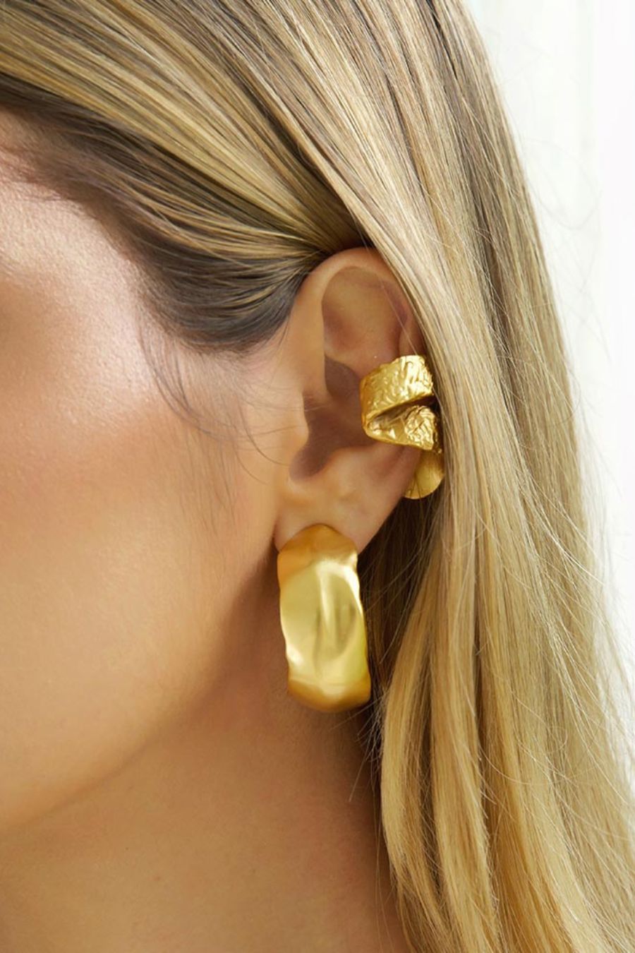aretes de bronce con baño de oro