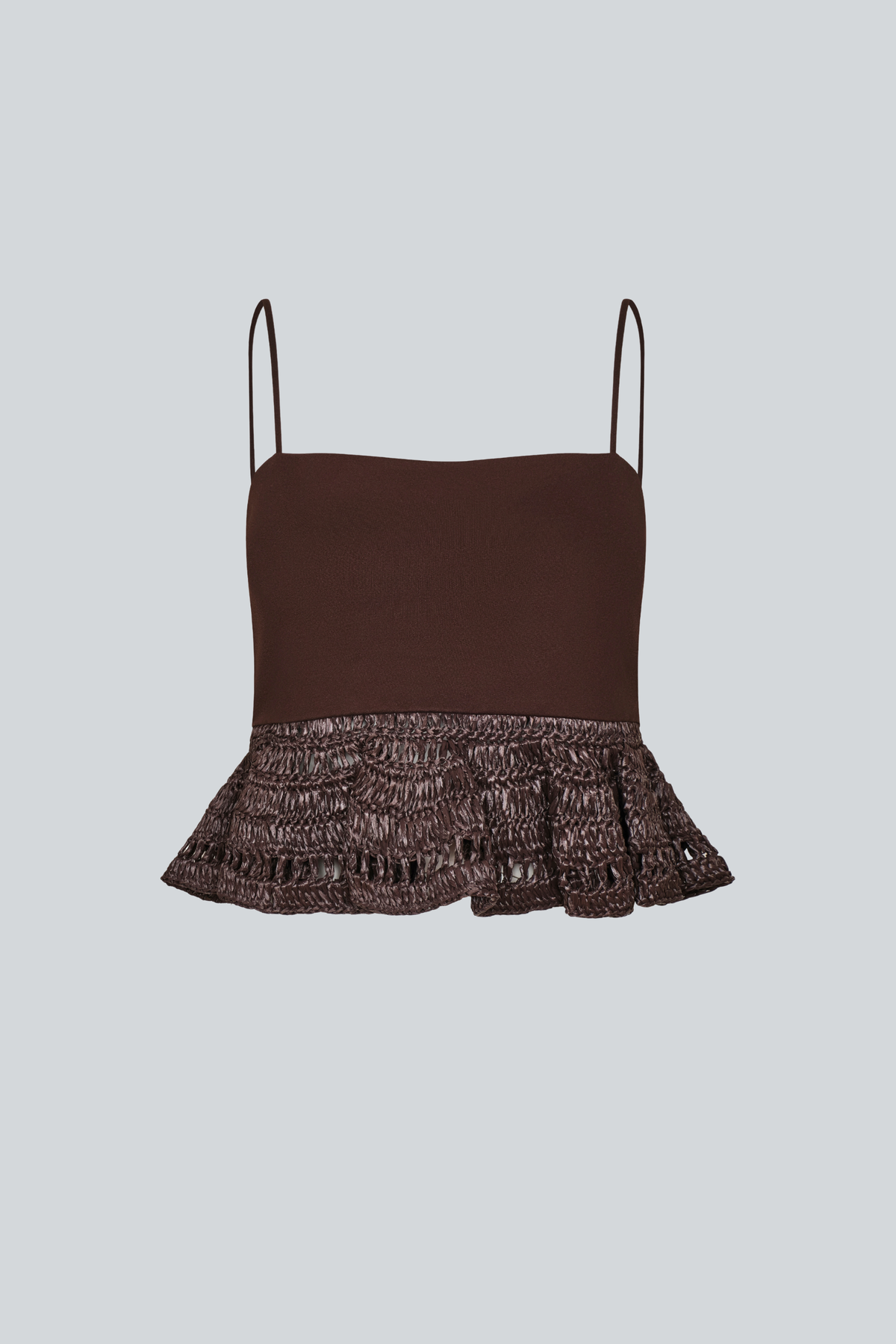 Crop top peplum de rafia artesanal de PADOVA, vista frontal.