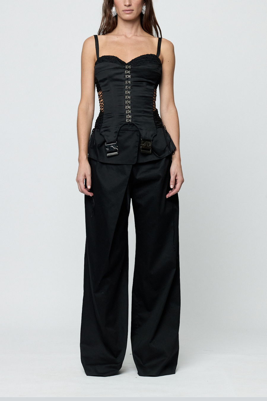 TOP UNATTAINABLE BLACK