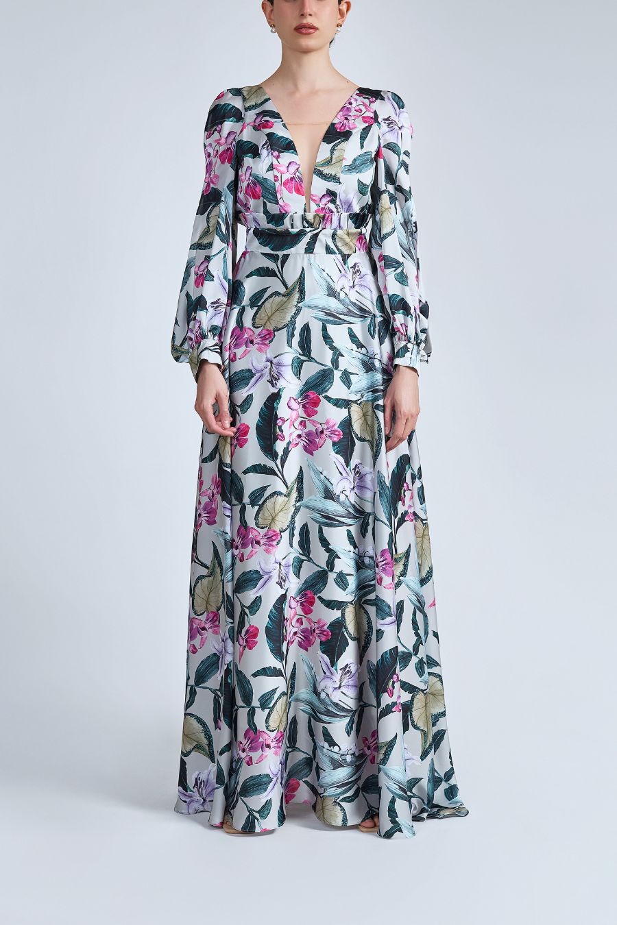 VESTIDO ESCOTE FRIAS