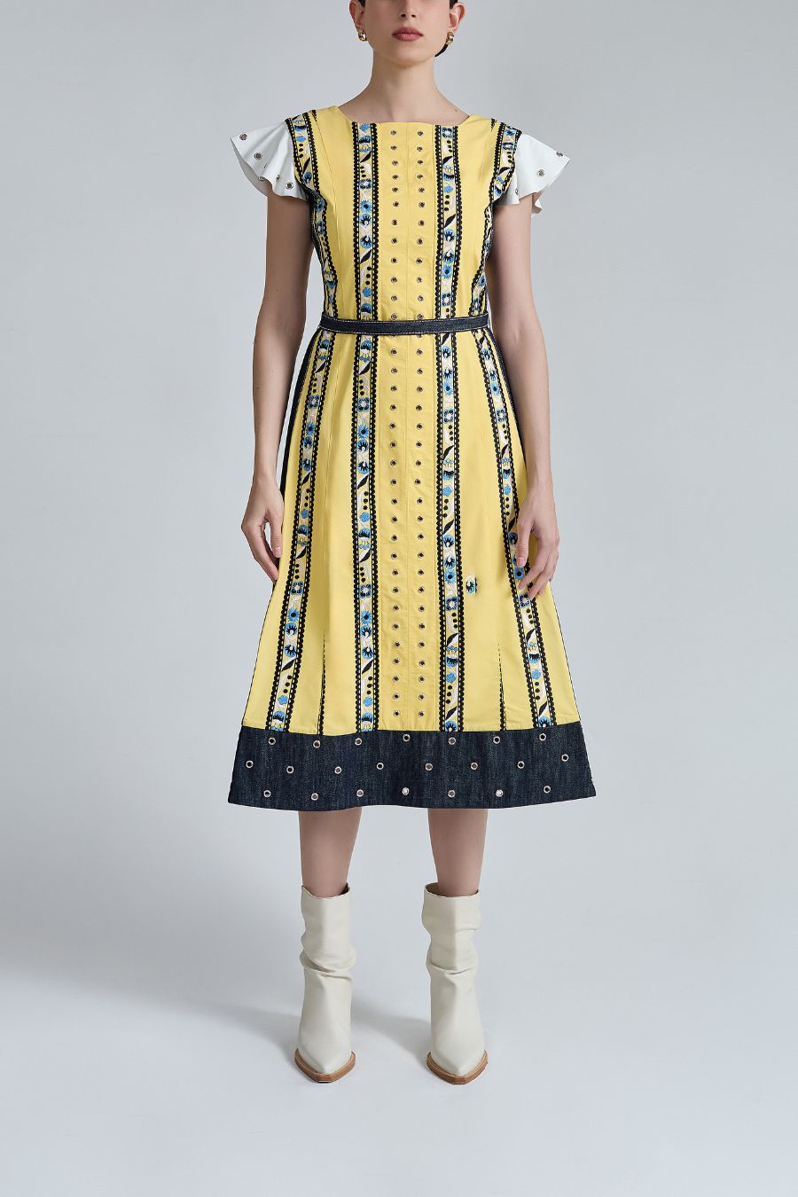 VESTIDO CON FLORES AMARILLO