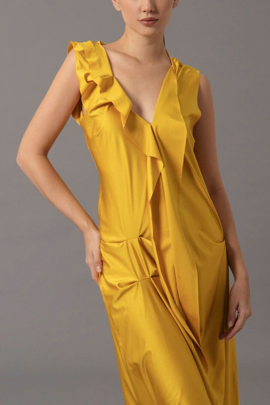 VESTIDO LARGO OLANES