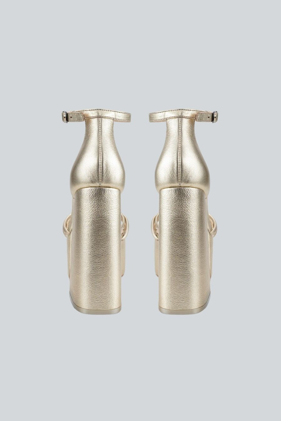 PLATAFORMA LUCÍA METALLIC